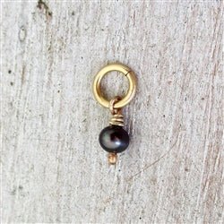 14 Karat Gold Small Black Pearl Charm - Luxe Design Jewellery