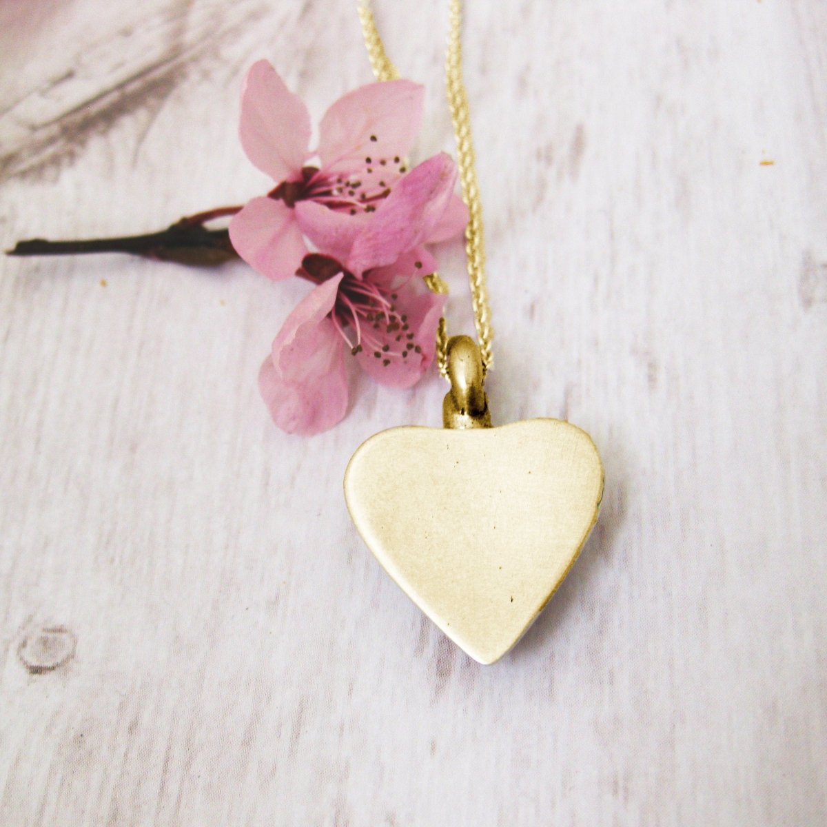 14 Karat Solid Gold Heart Urn Pendant with Flat Back for Cremation Ashes - Luxe Design Jewellery