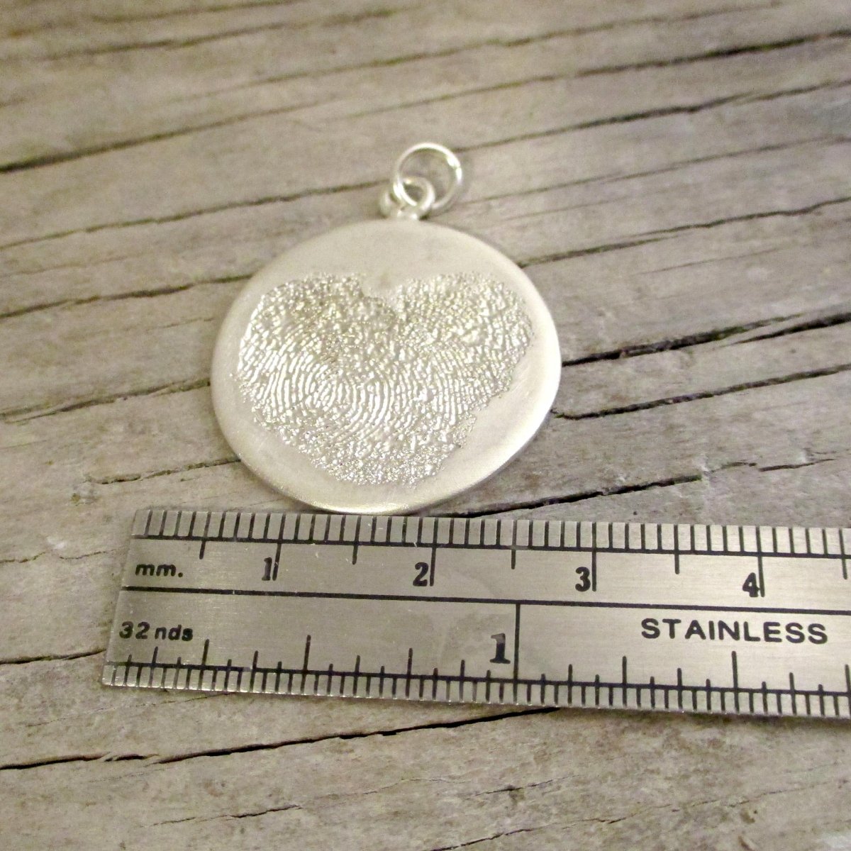 25mm Flat Disc Fingerprint Pendant - Luxe Design Jewellery
