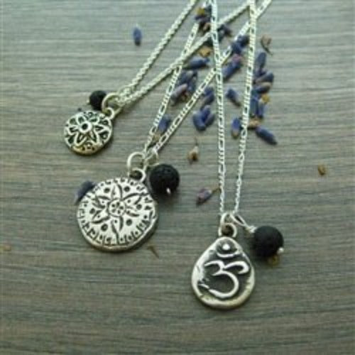 Flower Amulet - Luxe Design Jewellery