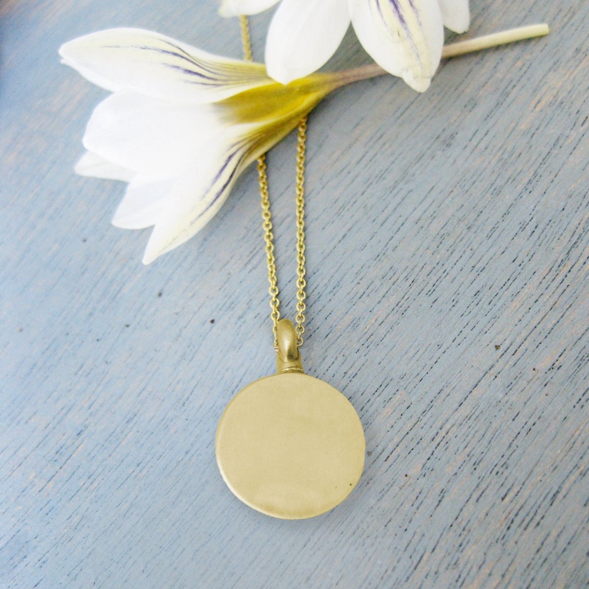 Heavy Solid Gold Circle Urn Pendant for Cremation Ashes with Flat Back - Luxe Design Jewellery