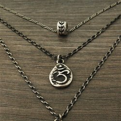 Infinite Leaf Amulet Necklace - Luxe Design Jewellery