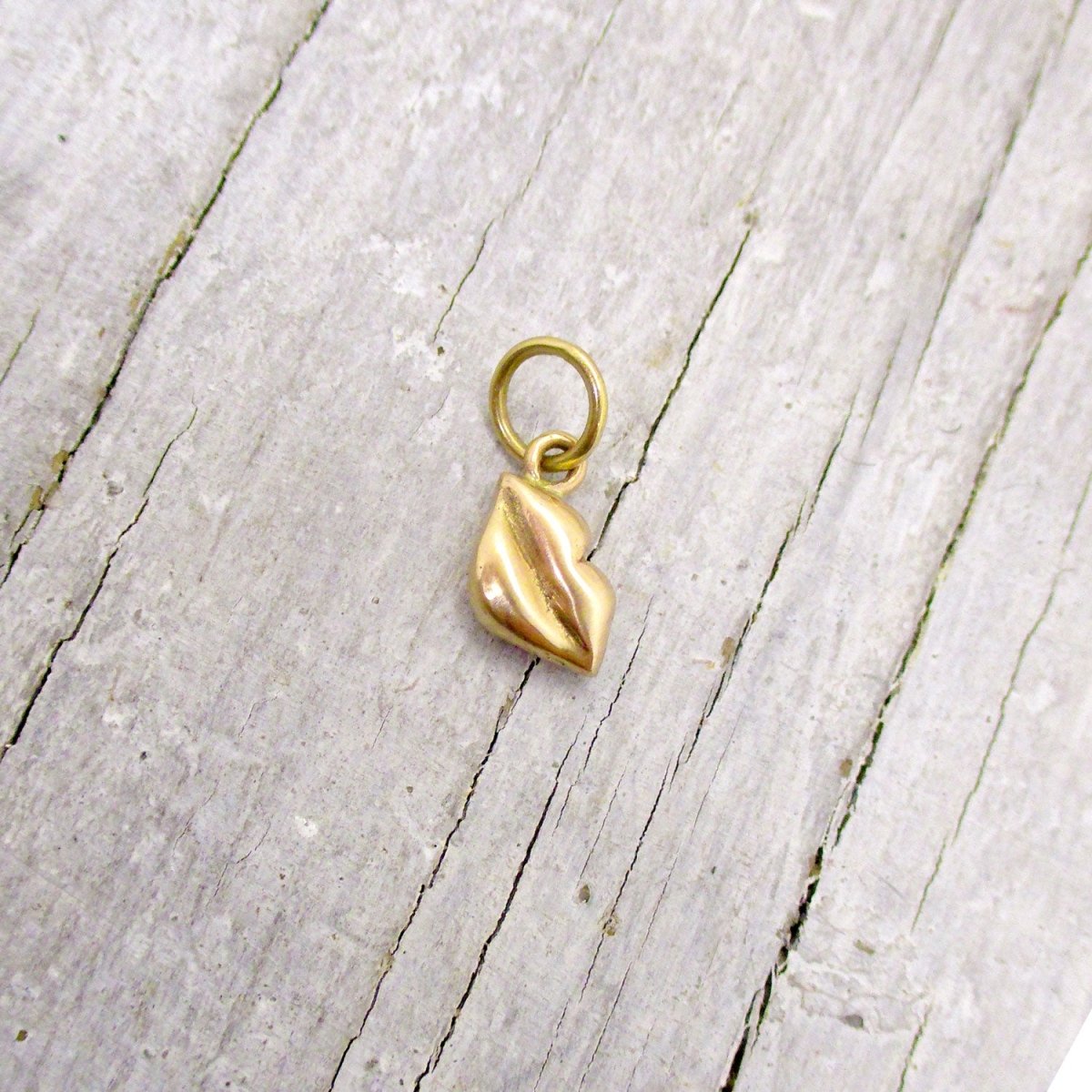 Solid 14k Gold Kissy Lips Charm - Luxe Design Jewellery