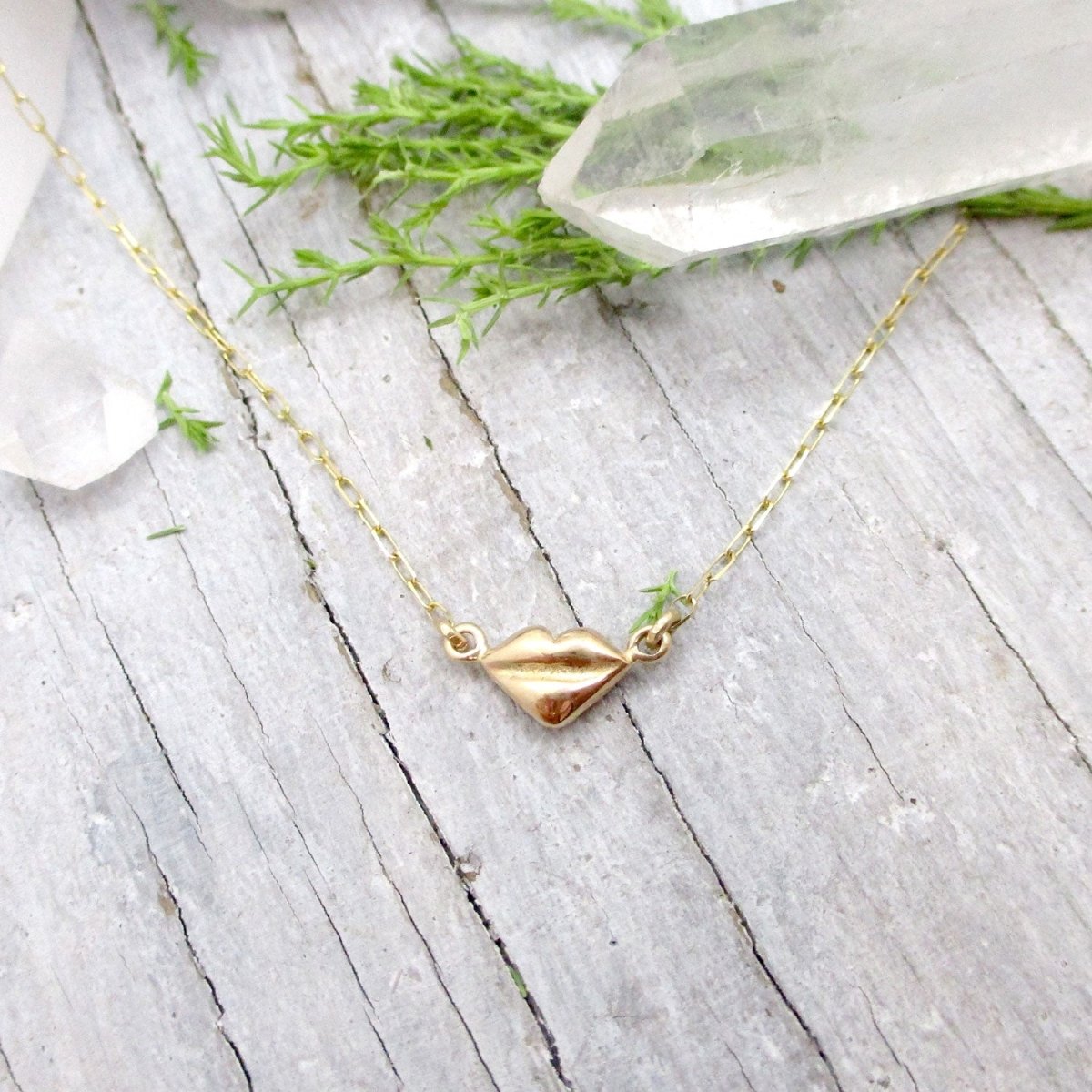 Solid 14k Gold Kissy Lips Necklace - Luxe Design Jewellery