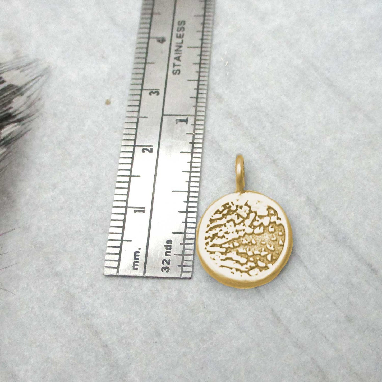 Dog Nose Texture Print Disc Pendant in Solid 14 Karat Gold