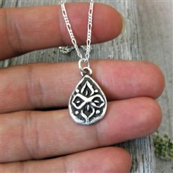 Celtic Healing Knot Necklace - Luxe Design Jewellery