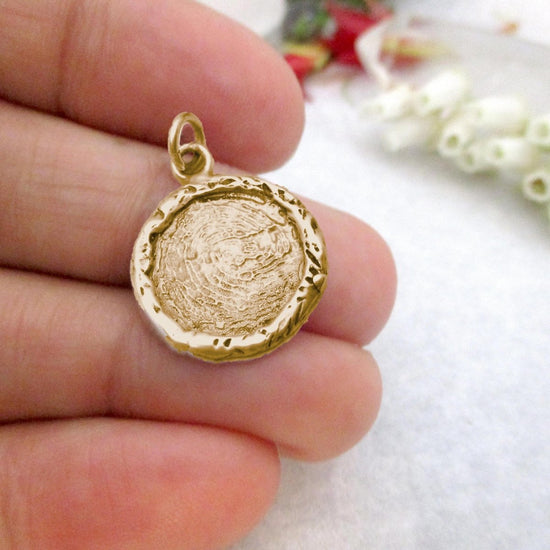 Gold Circle Fingerprint Framed Edge Pendant from Digital Image - Luxe Design Jewellery