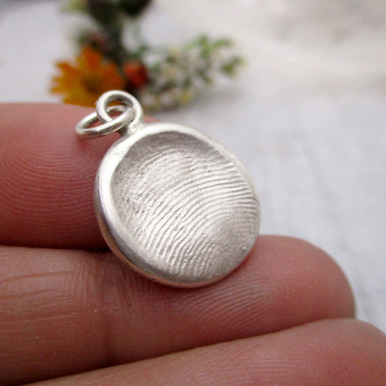 Load image into Gallery viewer, Solid Silver Fingerprint Impression Necklace
