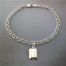 Load image into Gallery viewer, Sterling Silver Engraved Rectangle Locket Bracelet - Luxe Design Jewellery
