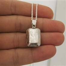 Load image into Gallery viewer, Sterling Silver Engraved Rectangle Locket Bracelet - Luxe Design Jewellery
