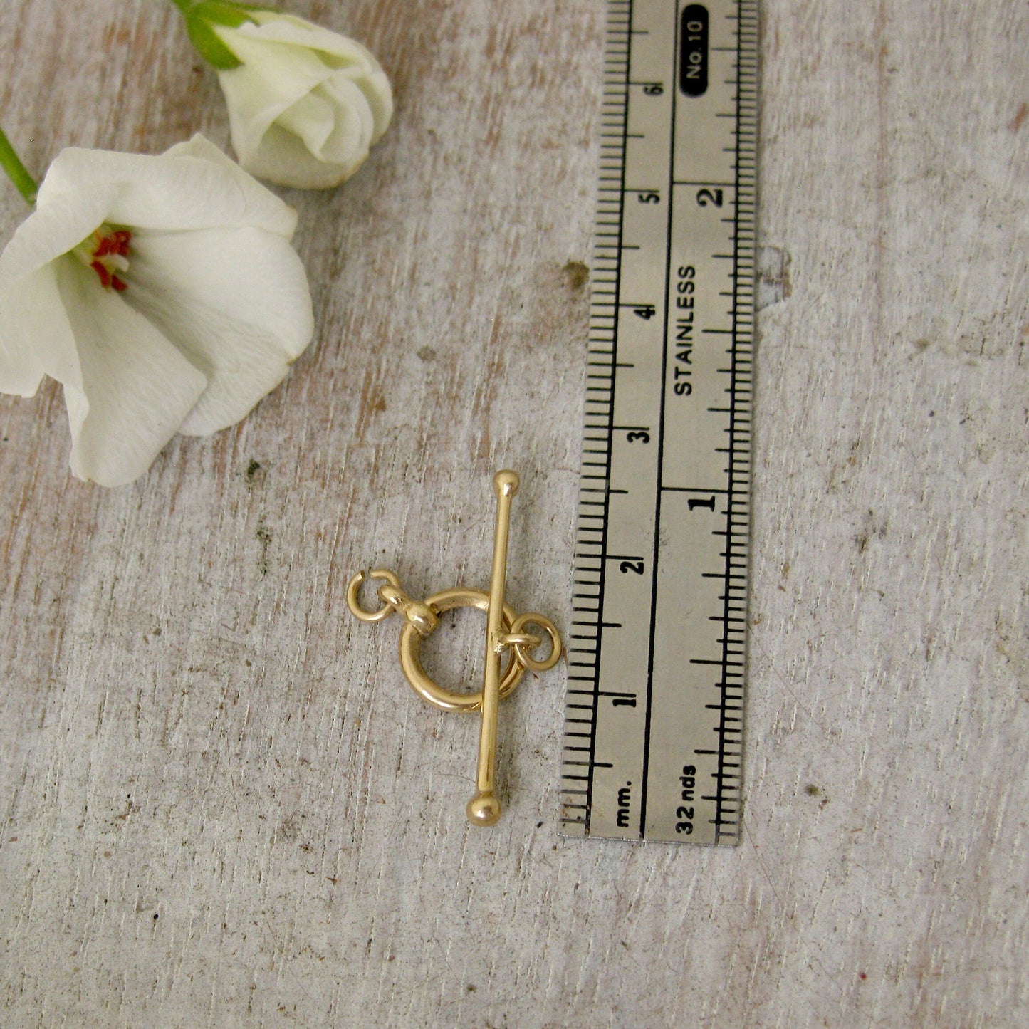 Load image into Gallery viewer, 14 Karat Solid Yellow Gold Toggle Clasp, Gold T
